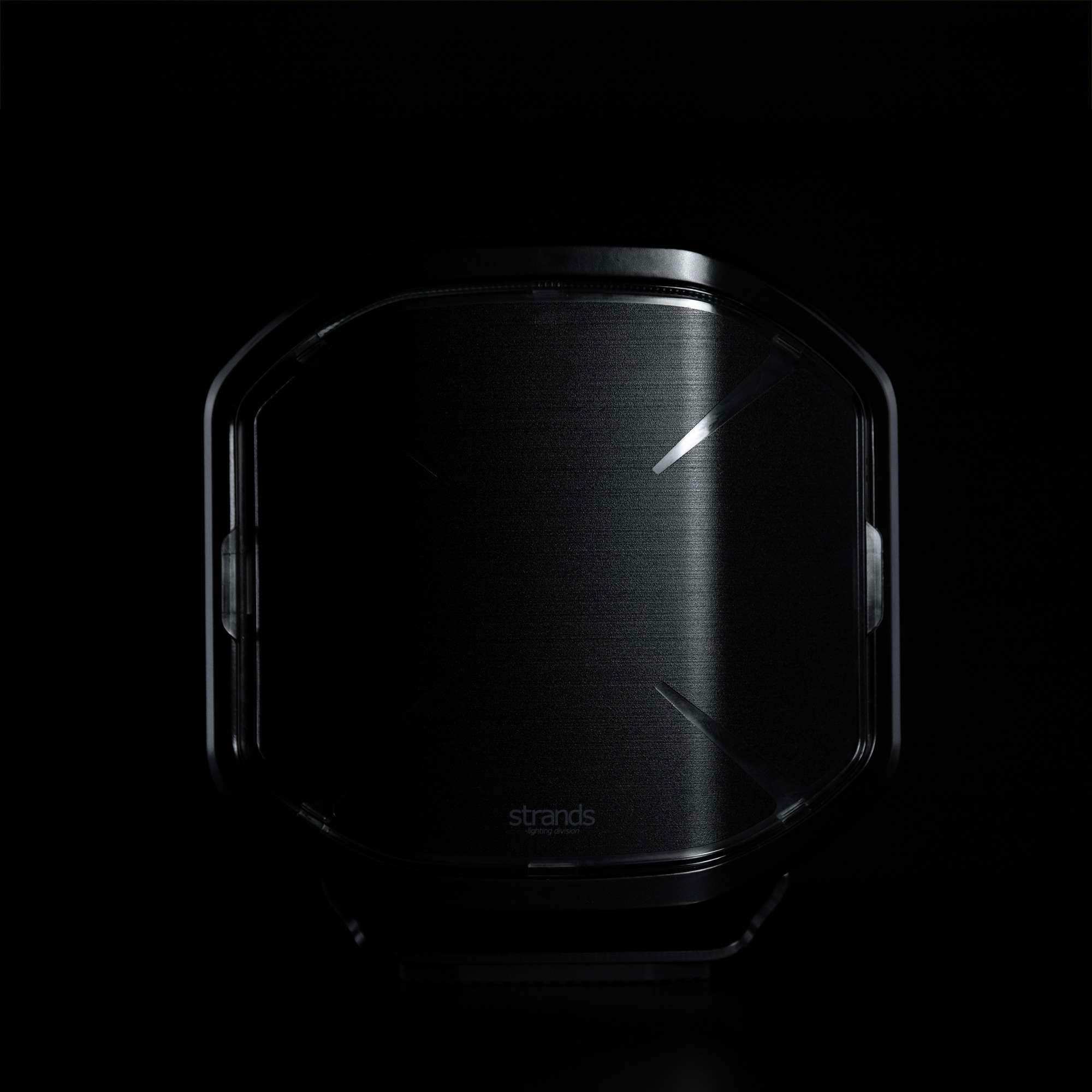 Strands SIBERIA X LENS COVER BLACK 7″