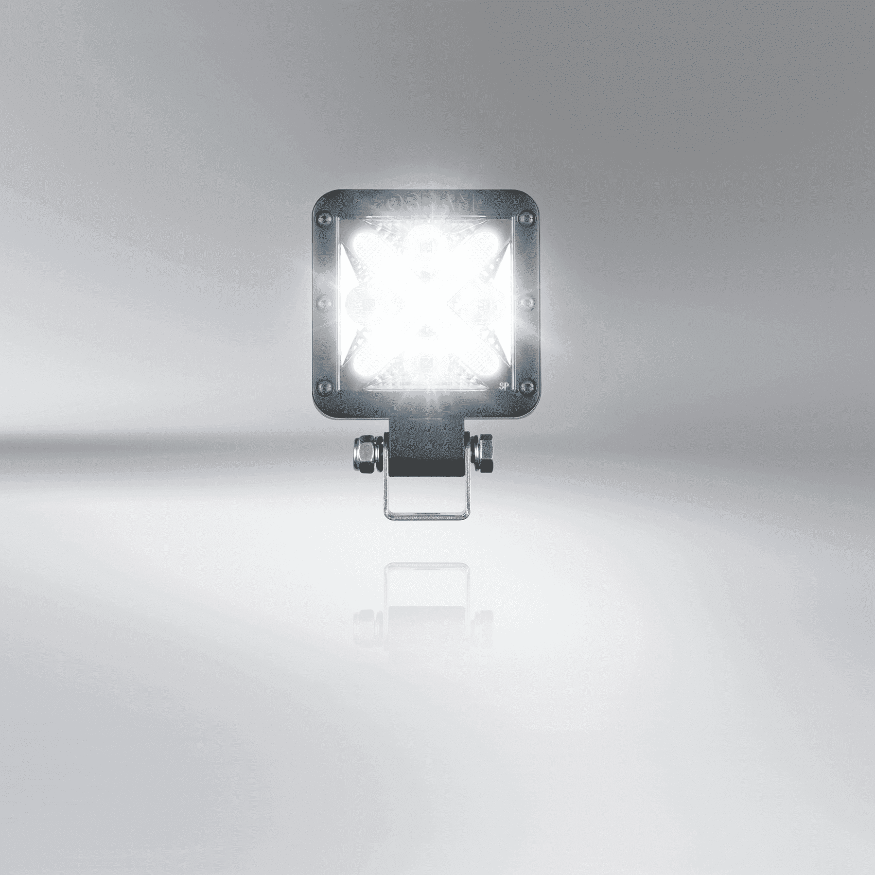 OSRAM LEDriving® Cube-X Wide & Accent avec feux diurnes X SHAPE Phares de travail Phares de recul
