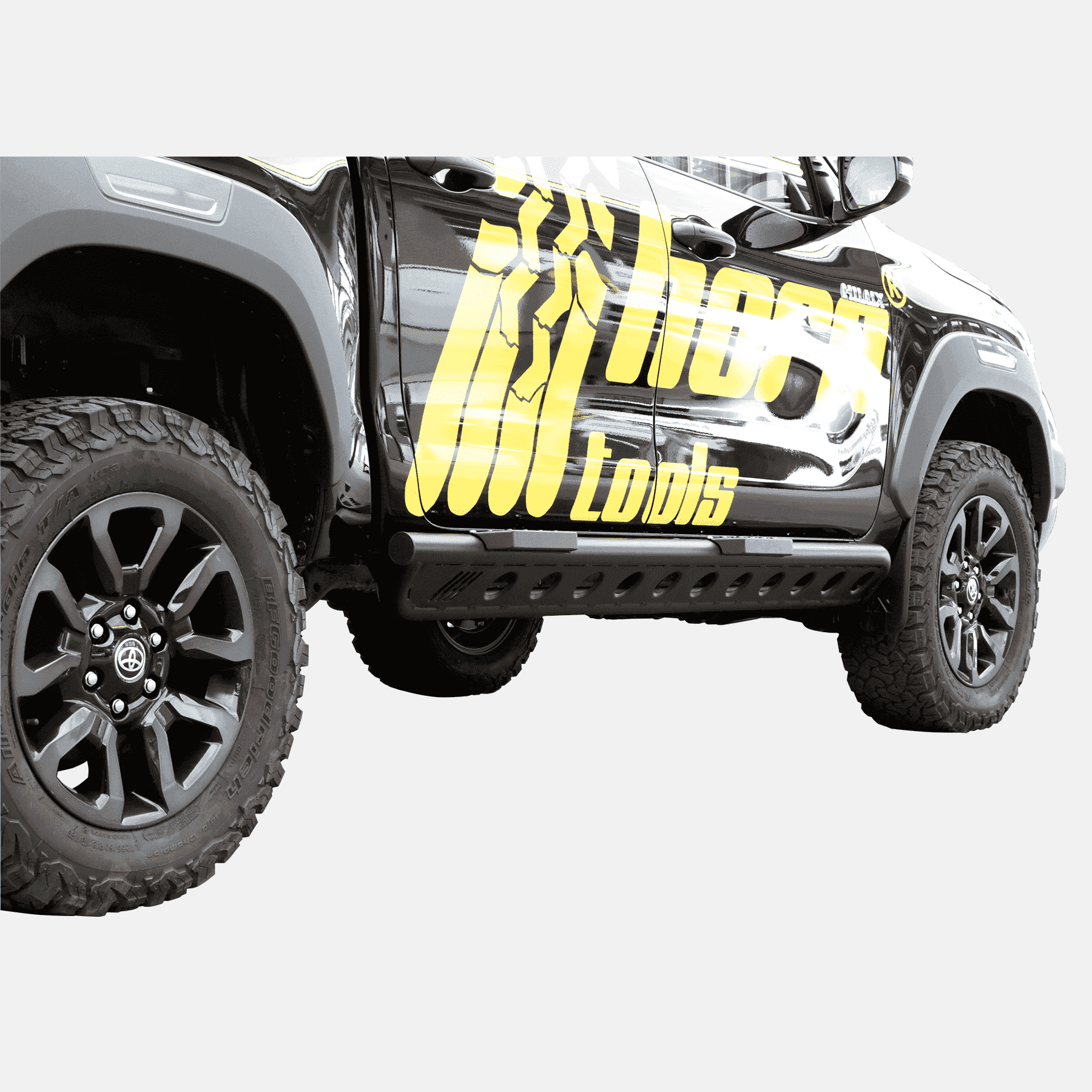 Toyota Hilux Trittbretter Rockslider Lapis
