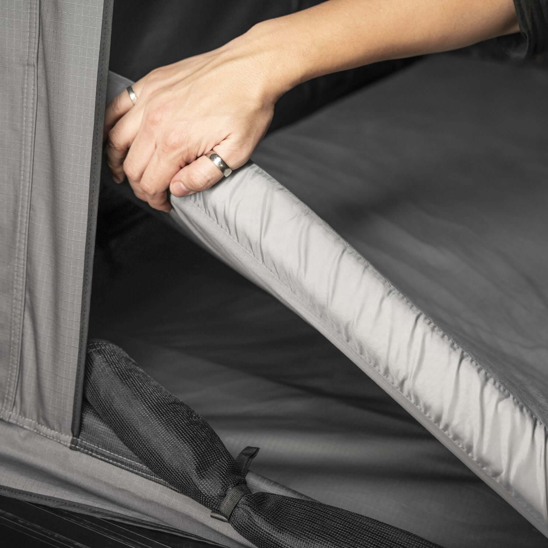 Triangle Dachzelt Cloud für 2 Personen - 140 cm