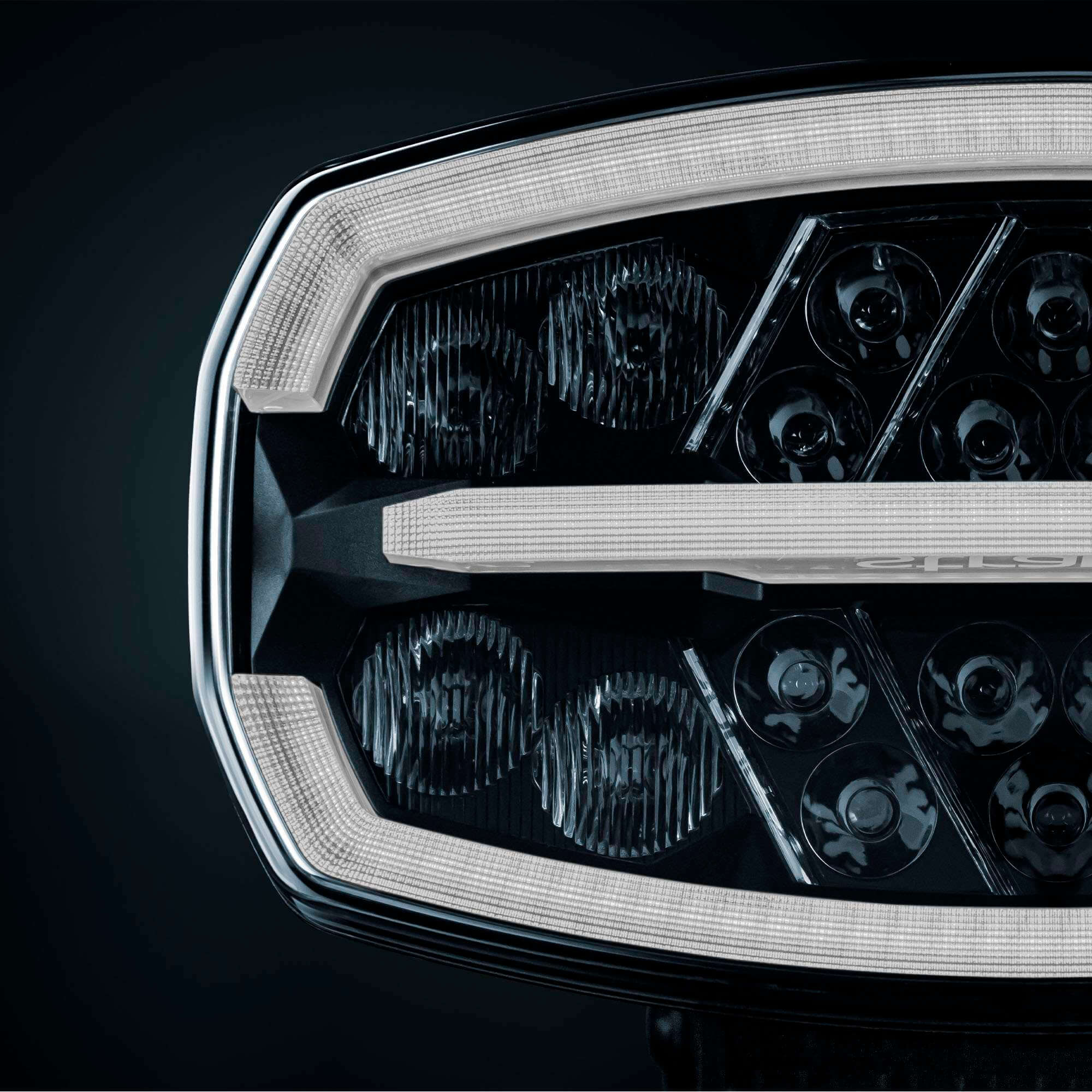 Strands FIREFLY ONE DRIVING LIGHT OVAL