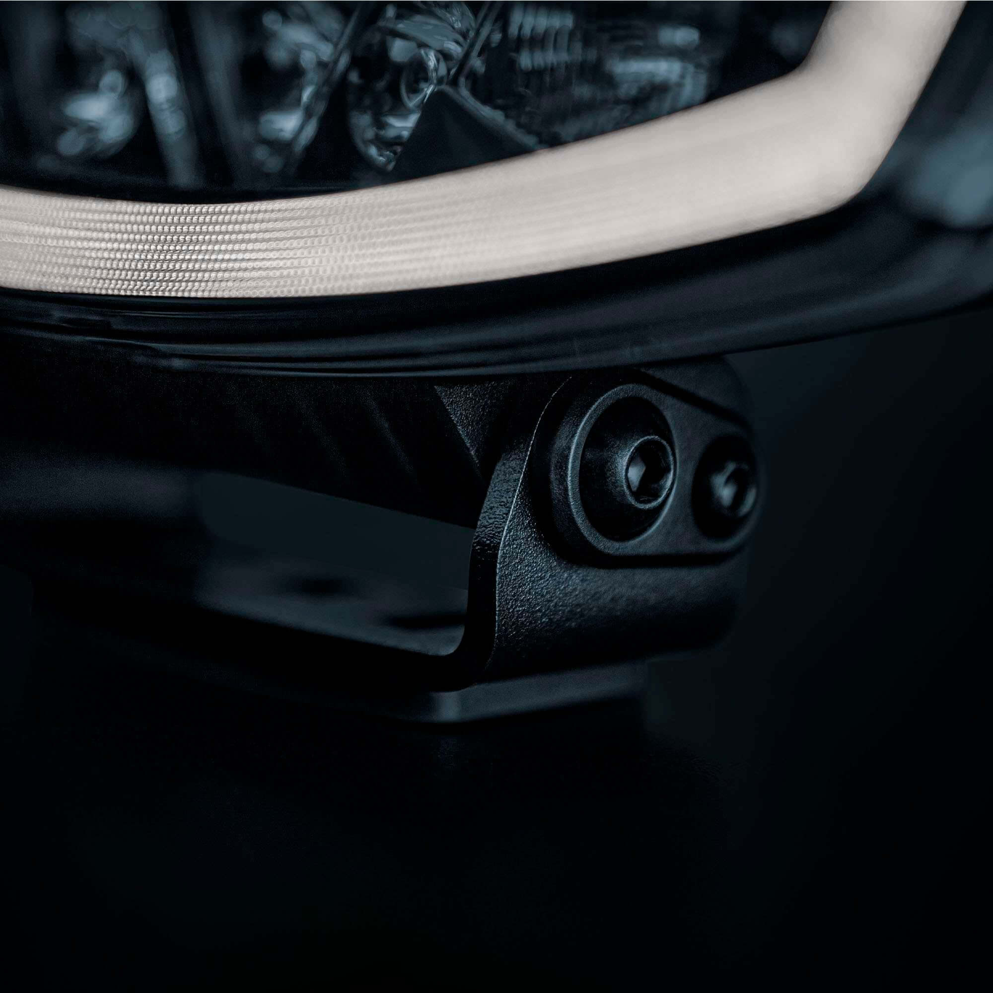 Strands FIREFLY ONE DRIVING LIGHT OVAL