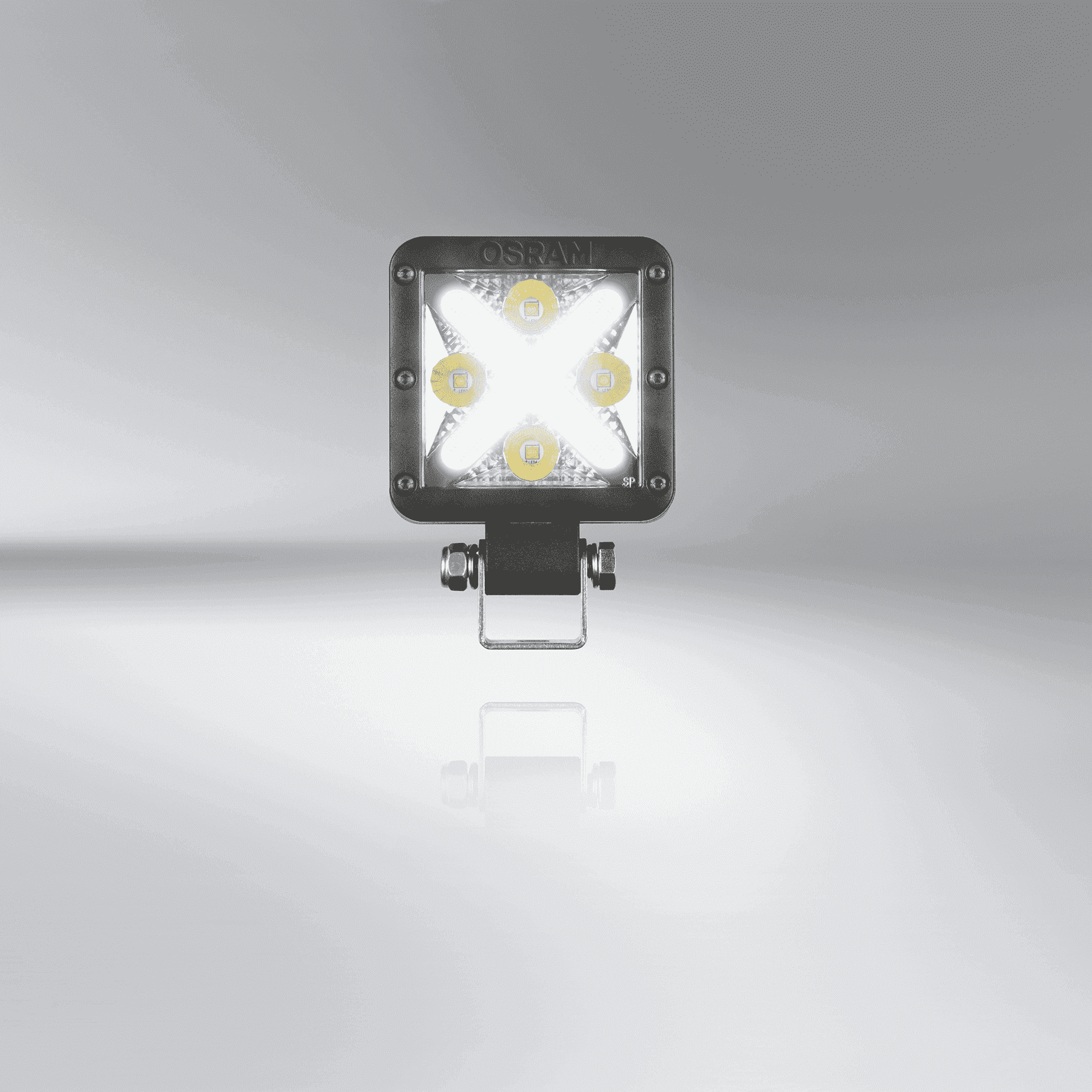 OSRAM LEDriving® Cube-X Wide & Accent avec feux diurnes X SHAPE Phares de travail Phares de recul
